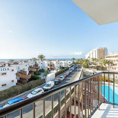 Pulpo Amarillo * 플라야 델 잉글스